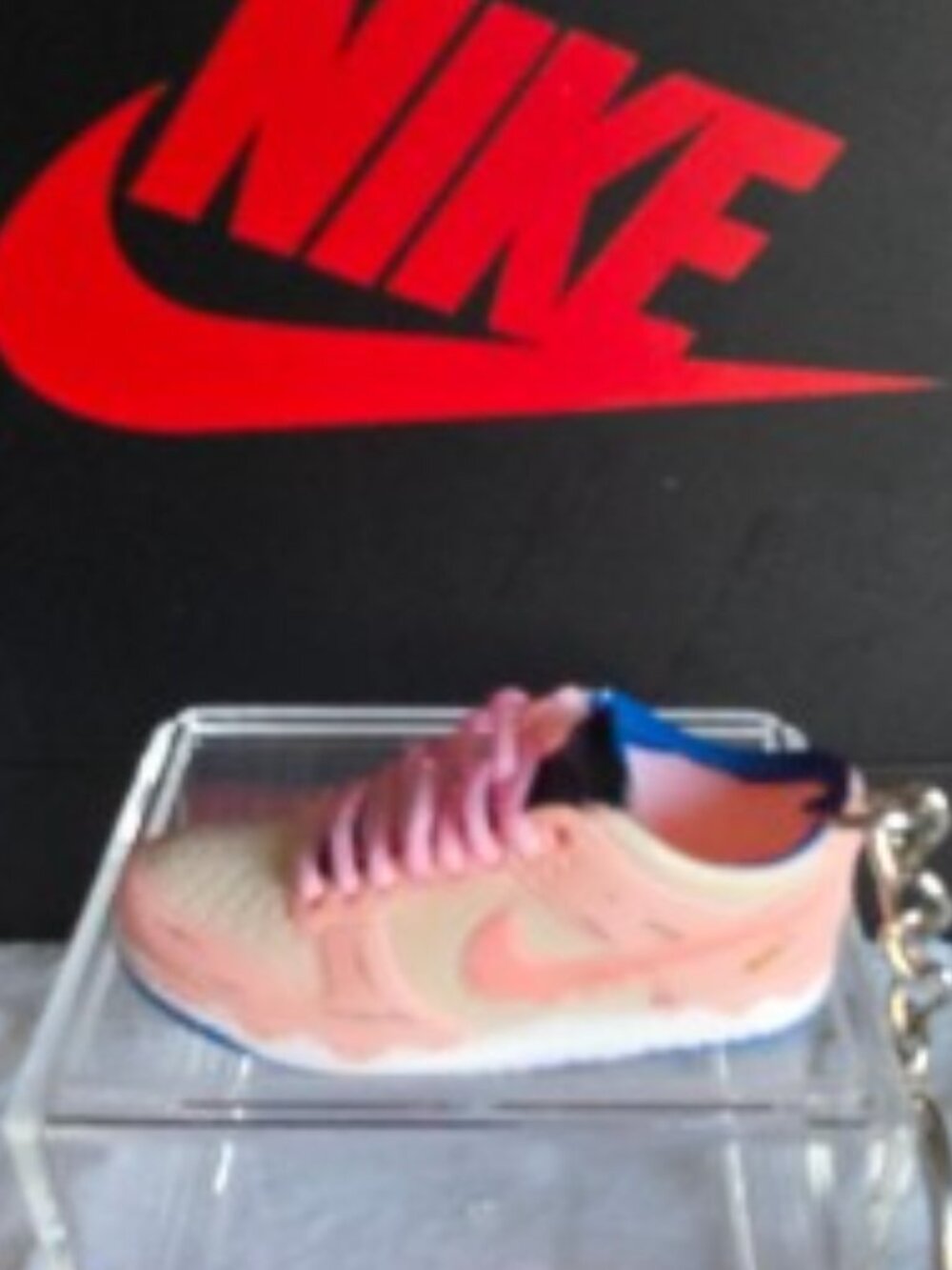 👟NIKE Sneaker Keychain🏀BONUS(1)FREE Basketball Keychain🏀